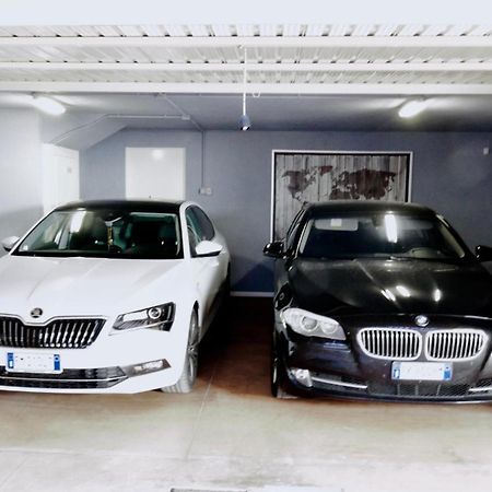 Phoenix Garda Hills Σιρμιόνε Εξωτερικό φωτογραφία